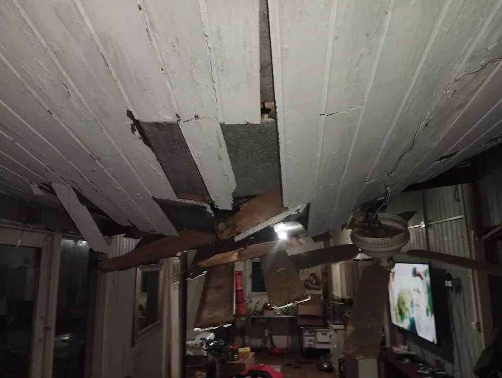 Casa destruida por arbol Temuco-Cunco 2