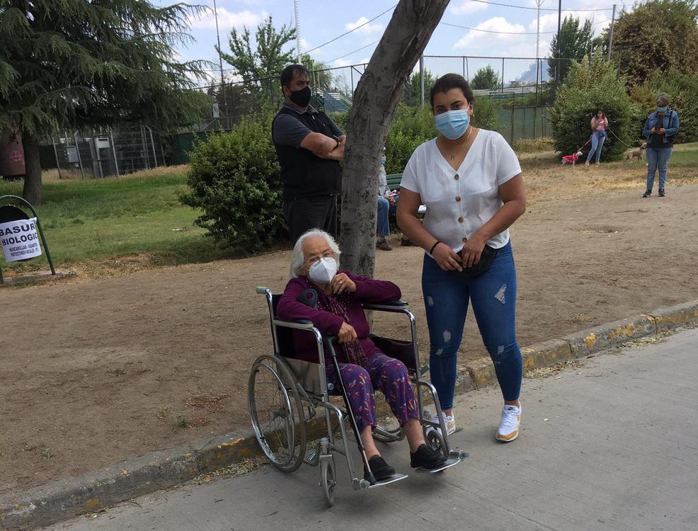 Adultos mayores votación.