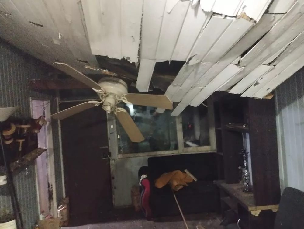 Casa destruida por arbol ruta Temuco-Cunco