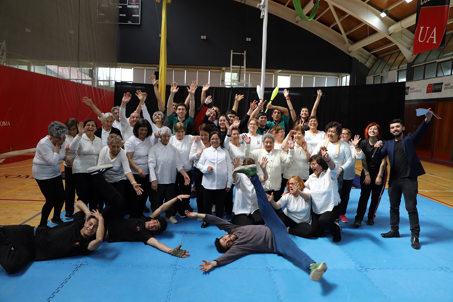 Acrobamás terapia circo 2