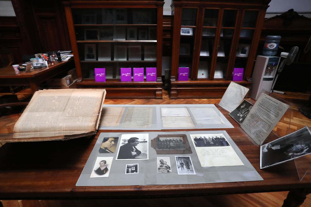 Conmemoración Gabriela Mistral. 