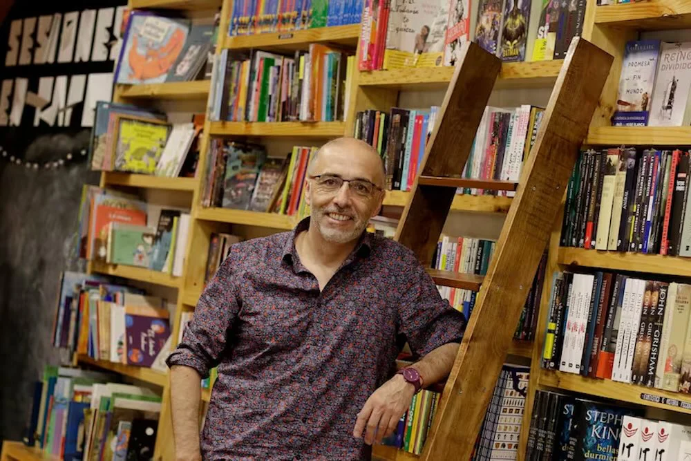 Escritor temuquense Sergio Gomez