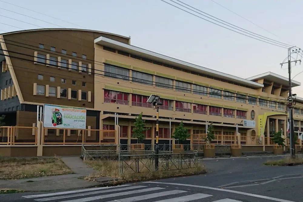 Alumno fue violado en escuela Municipal de Temuco