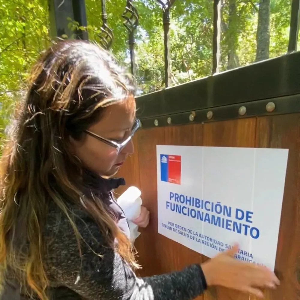 Clausuran residencia de adultos mayores en Pucon