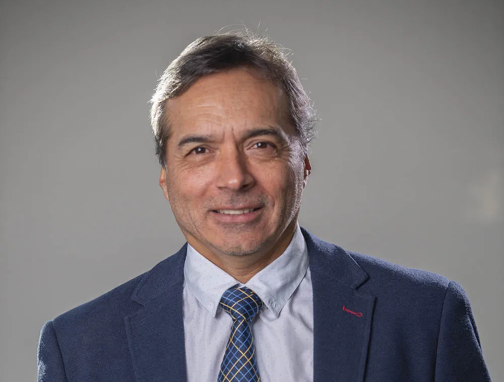 Alejandro Espinoza, CEO de Senior Suites