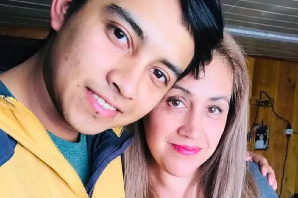 Madre busca con desesperacion a su hijo en Gorbea