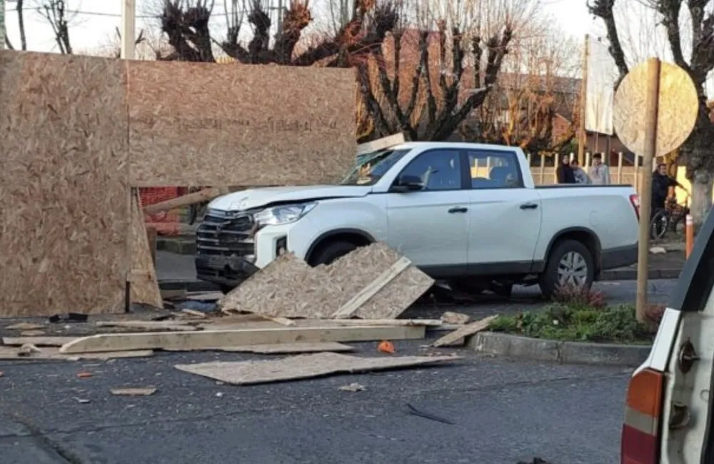 Camioneta alcalde de Freire Luis Arias