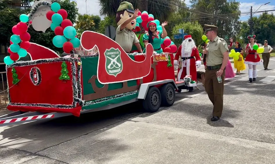 Carabineros de Freire celebrando la Navidad 2025