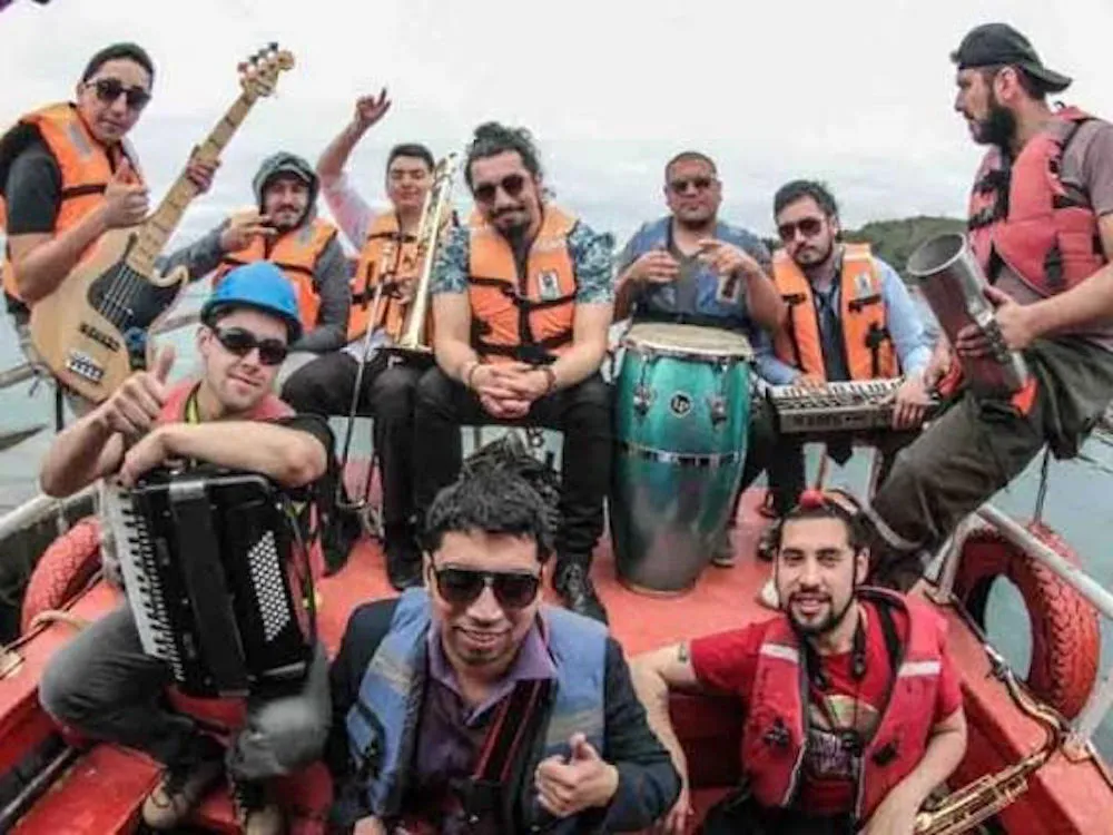 foto cumbia e tu madre 2025