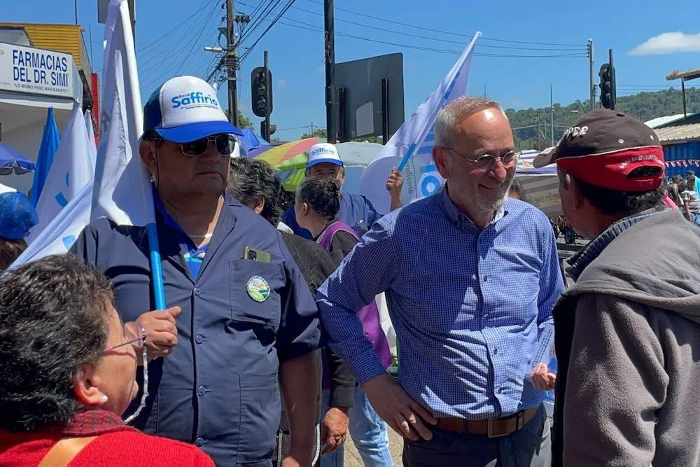 Rene Saffirio en la Feria Pinto