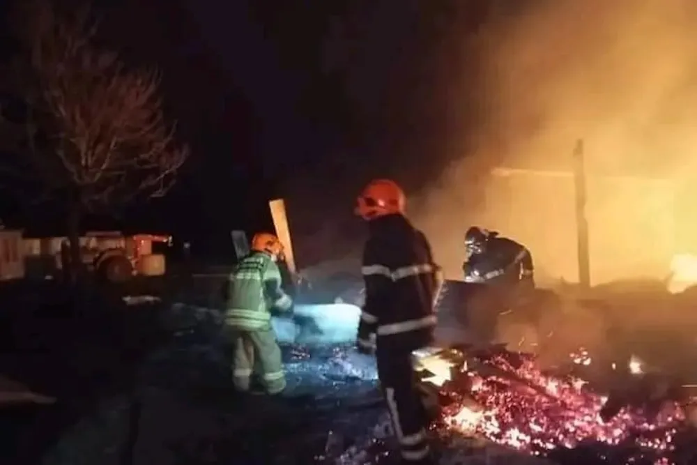 Ataque en Dollinco - fotografia Bomberos Lautaro