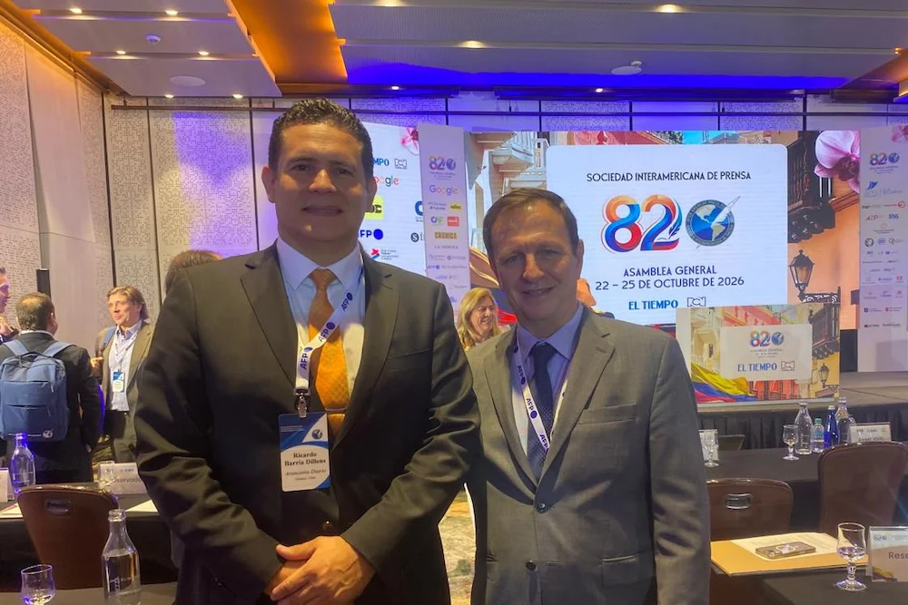 Ricardo Barria editor de AraucaniaDiario y Carlos Lauria director ejecutivo de la SIP