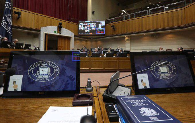 Temas de discusión en el parlamento.