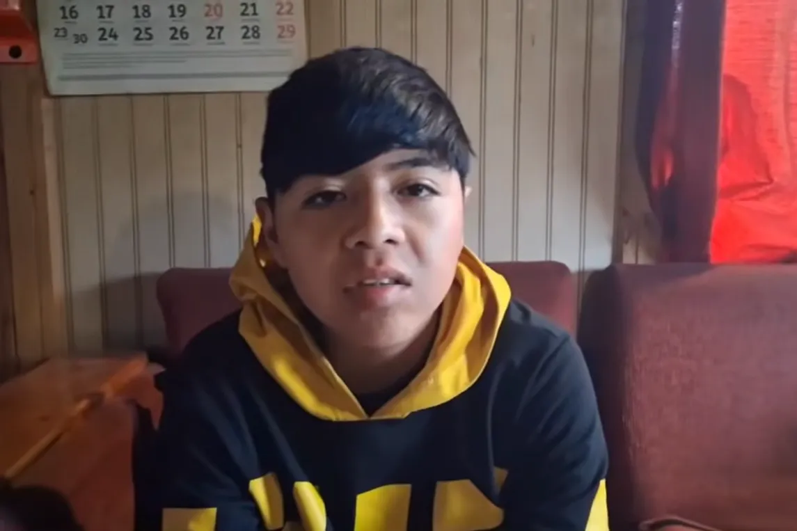 Alumno acusado falsamente de robo por la directora de su liceo en Victoria