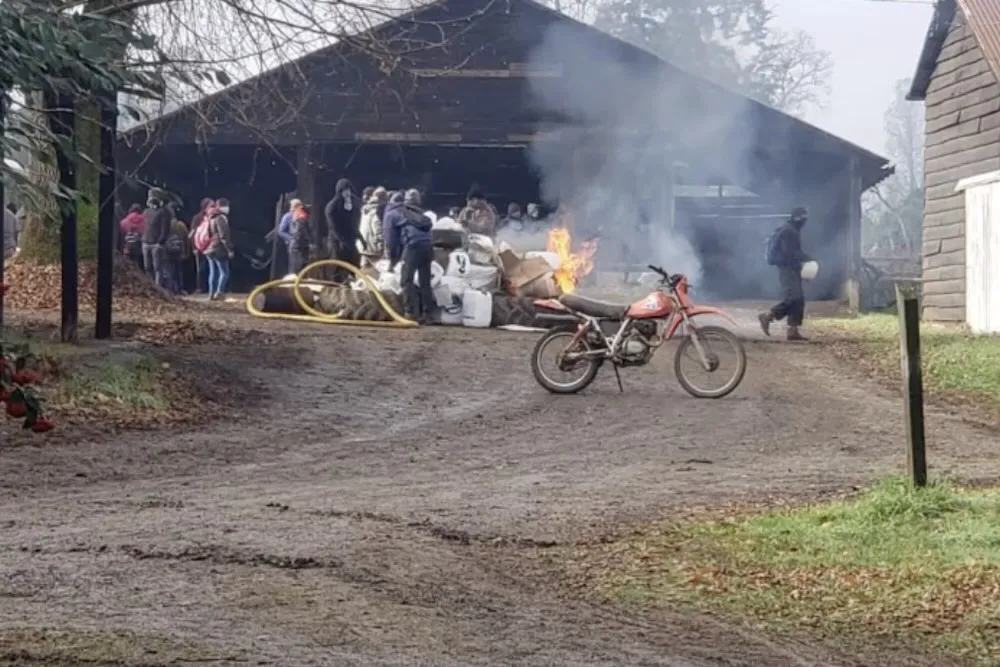 Ocupacion ilegal e intento de quema en el Fundo El Nudo 2021