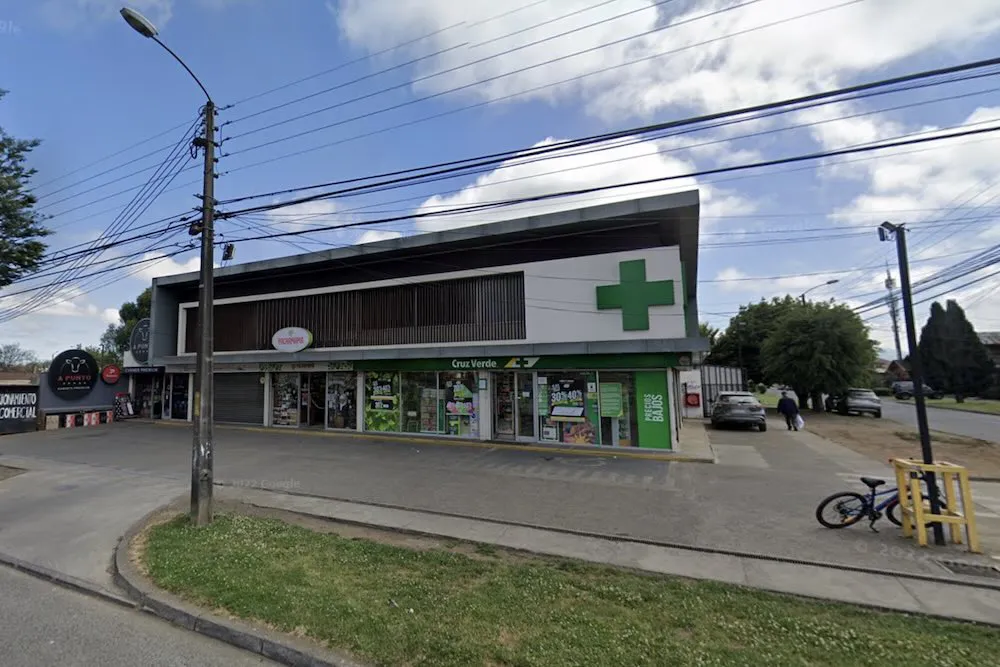 Farmacia Cruz Verde Pablo Neruda - Ignacio Carrera Pinto