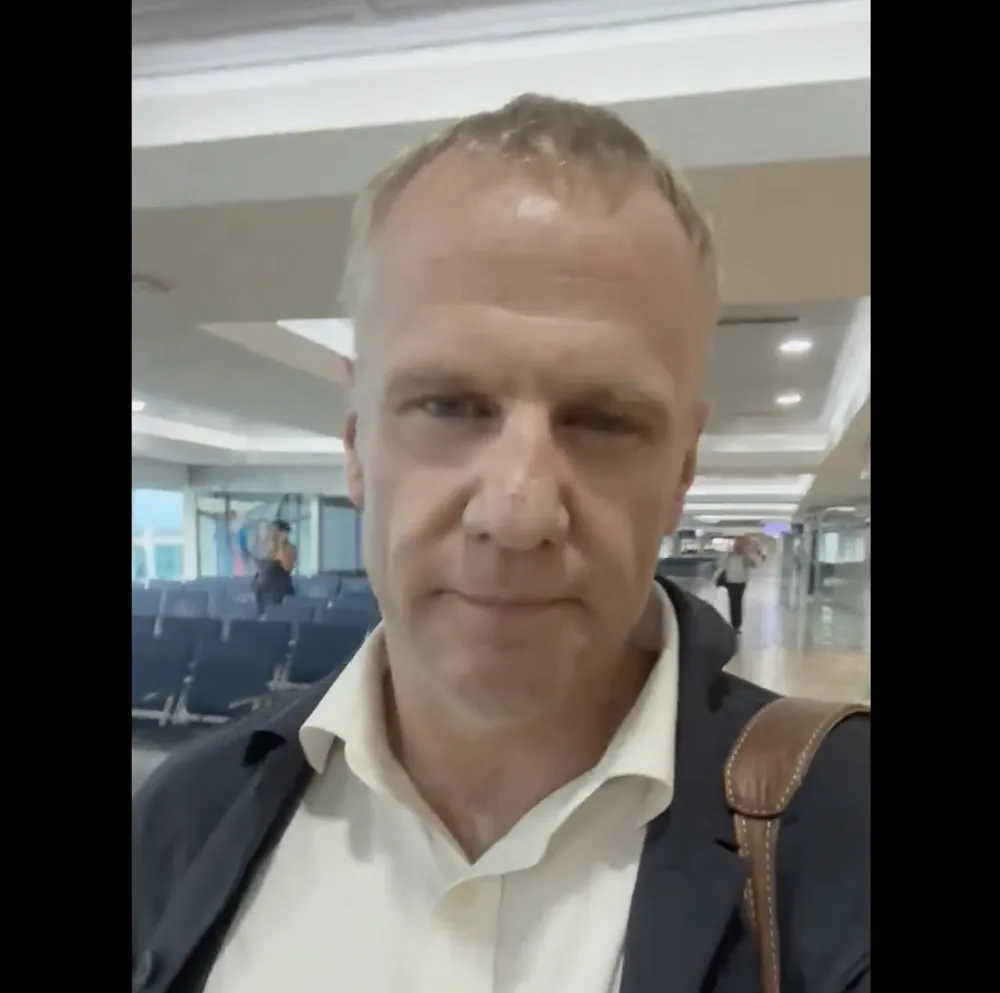 Senador Felipe Kast deportado desde Venezuela