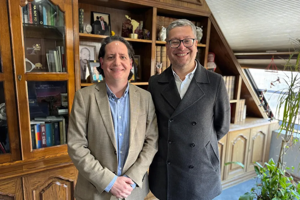 Raul Allard visita a Roberto Neira