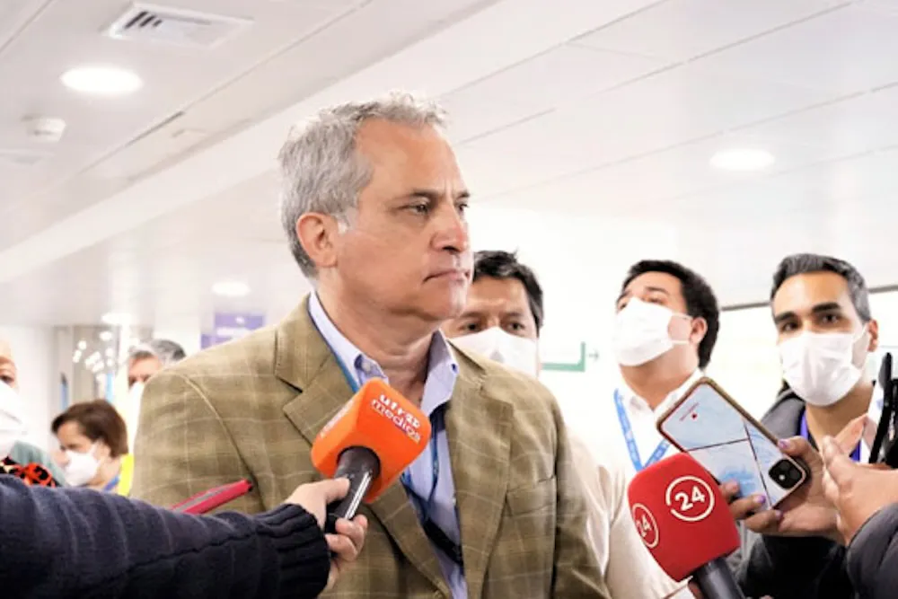 Exdirector Hospital Regional de Temuco - fotografia RRSS