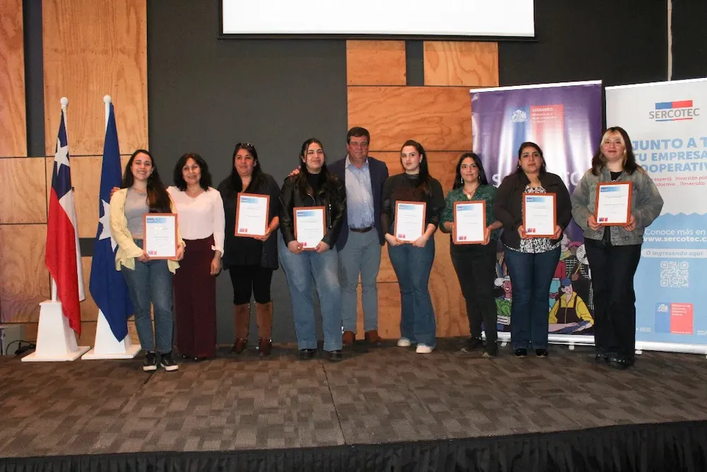 Con el objetivo de reducir la brecha de formalización e impulsar la participación de mujeres copia