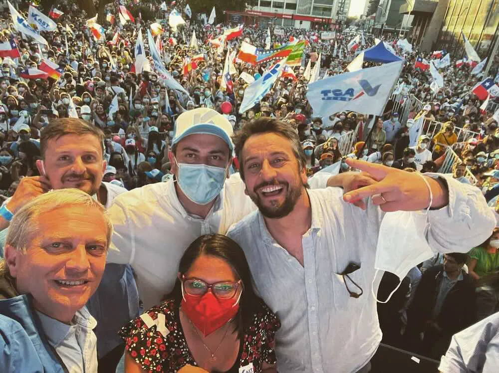 Alejandro Martini (derecha) junto a Jose Antonio Kast