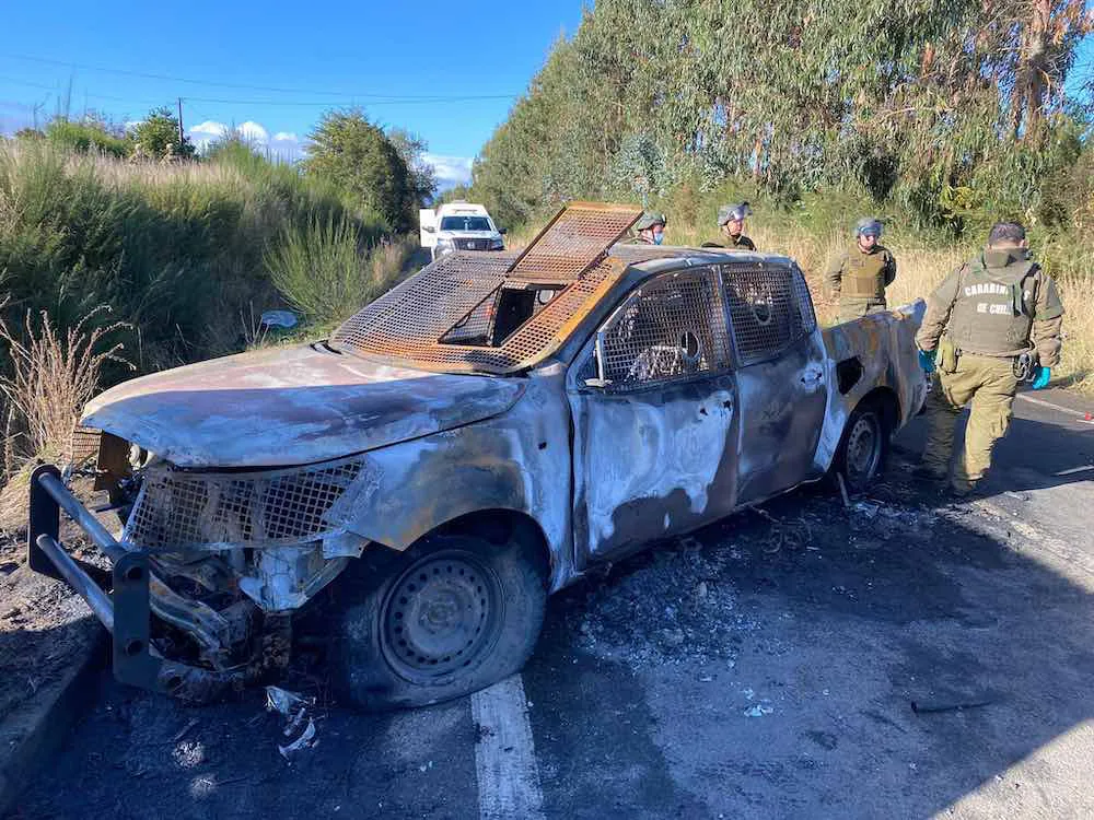 Camioneta donde fueron quemados los cuerpos de los tres Carabineros