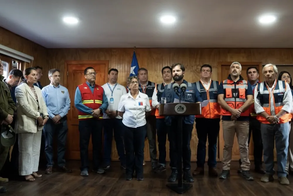 Presidente Boric en lo qu epodria ser su ultima visita a la region en su cargo