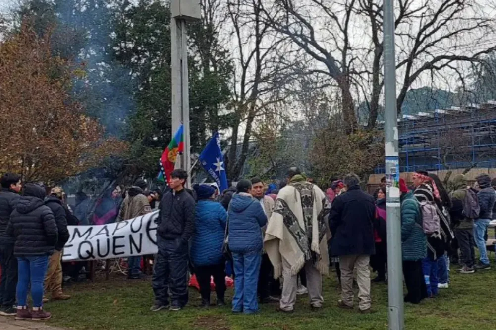 Masiva visita al lonco Juan Pichun en la carcel de Temuco