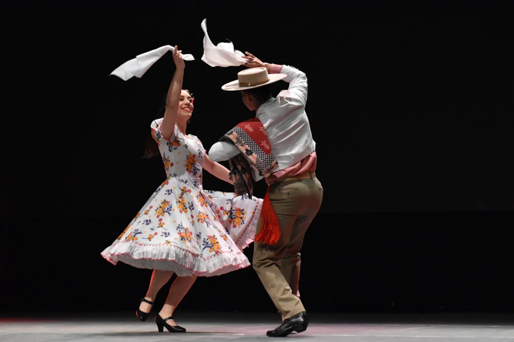 FOTO TALLER CUECA