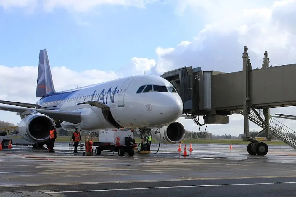 Avion Latam - Aeropuerto La Araucania