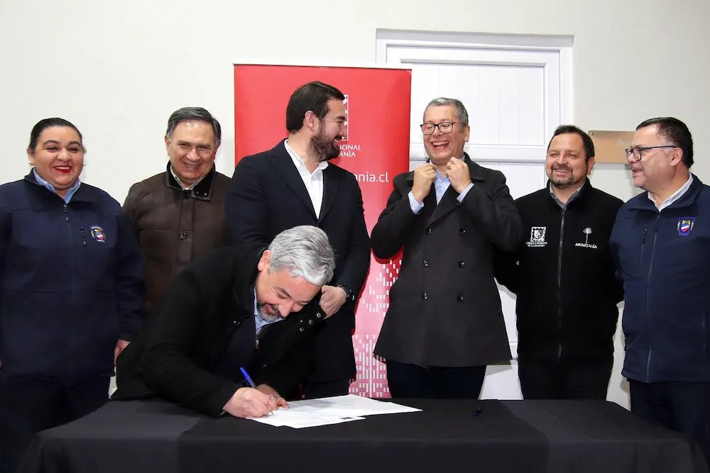 Entrega cuartel de Bomberos Fundo El Carmen - Temuco