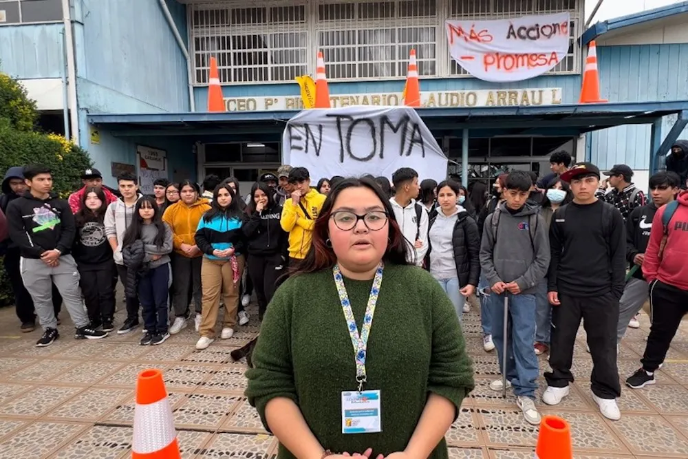 Liceo Claudio Arrau de Carahue en toma - 2022