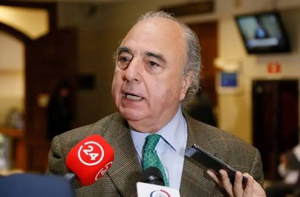 diputado electo René Manuel García