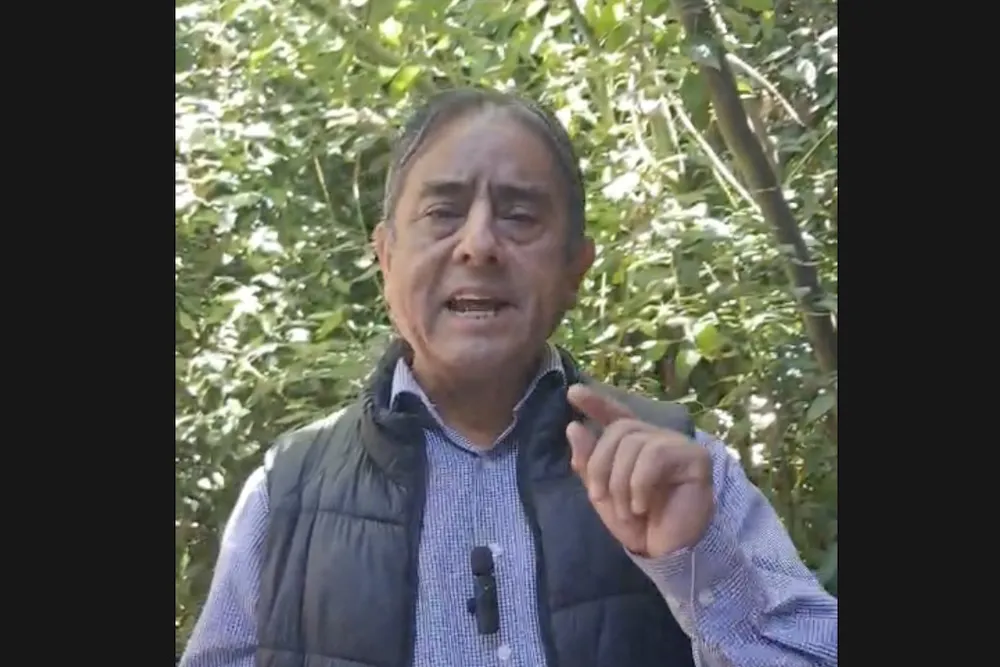 Aucan Huilcaman por embajadora Pakarati