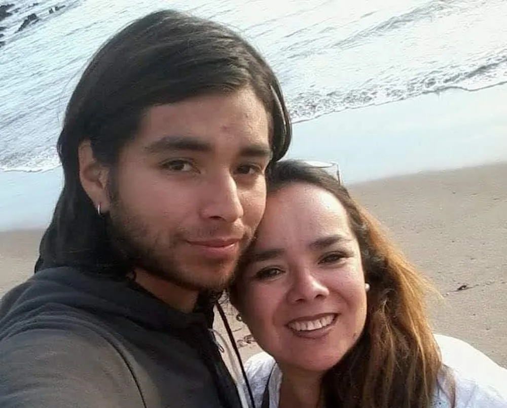 Pablo Tono Marchant con su madre