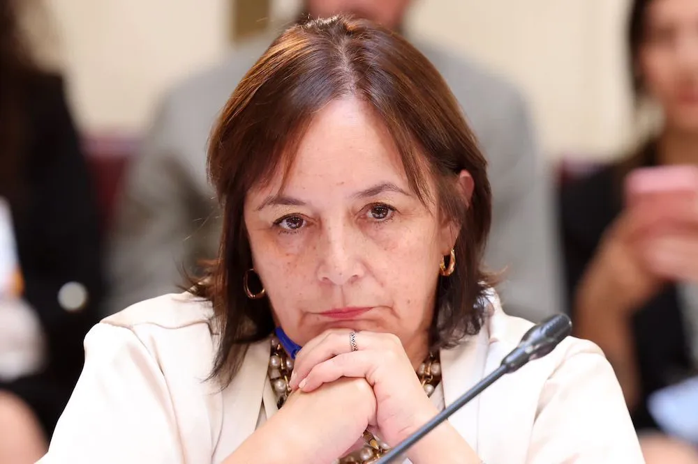 Senadora Carmen Gloria Aravena