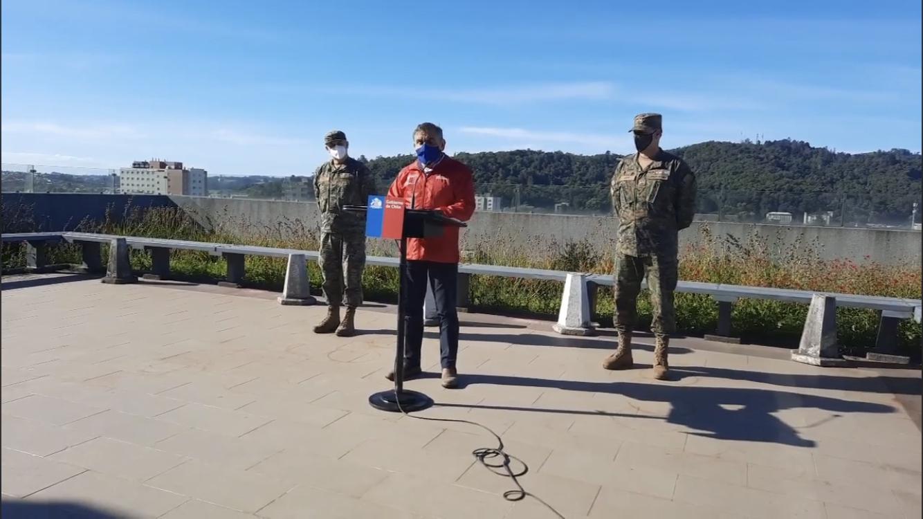 Intendente Víctor Manoli.