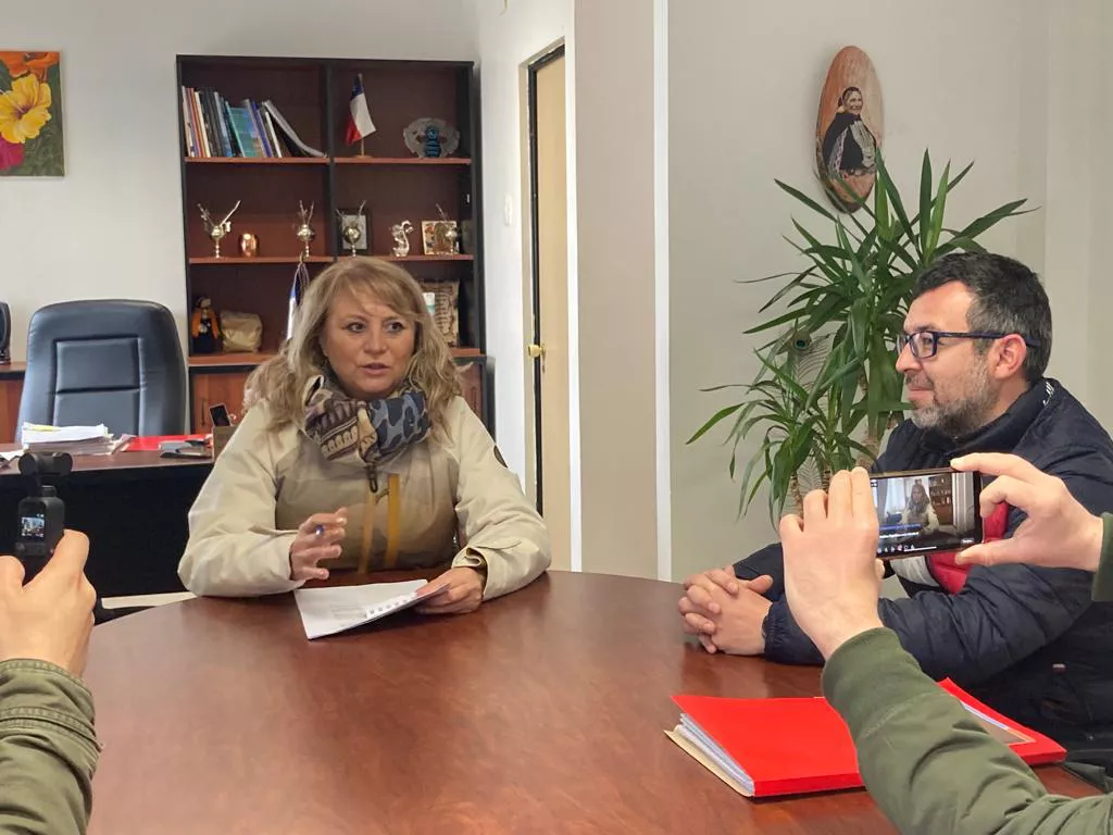 AlcaldesaJromero y SecplanCristianSánchez