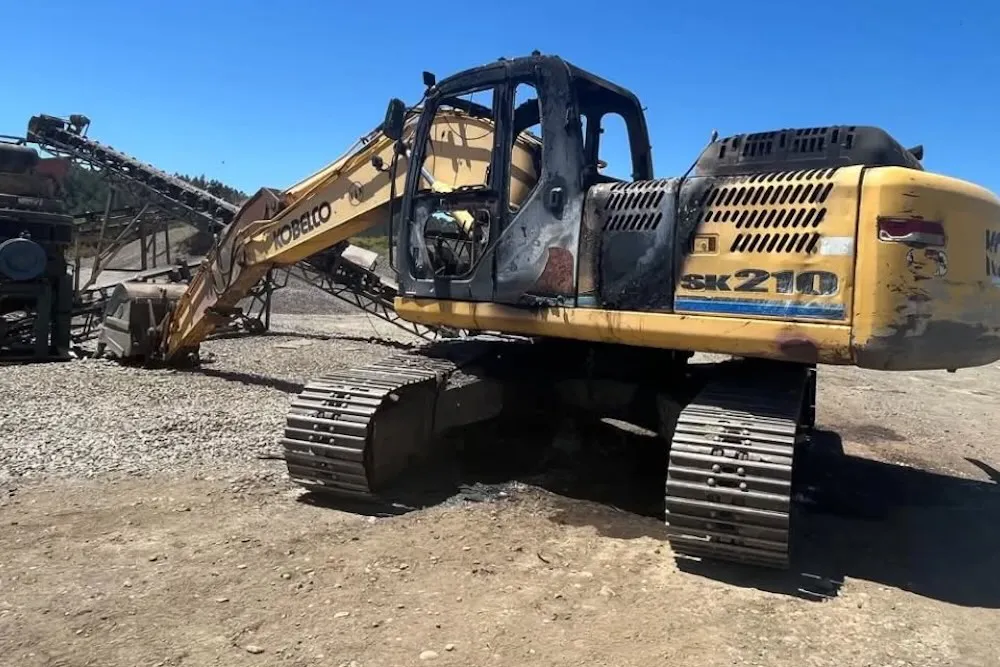 Primer atentado de 2026 - dos excavadoras quemadas en Imperial