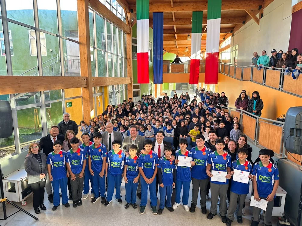 deportistas escolares exitosa gira a Italia