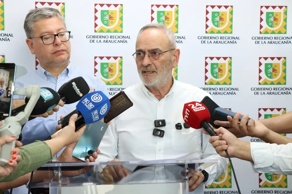 Gobernador Rene Saffirio sorpende al alcalde de Temuco