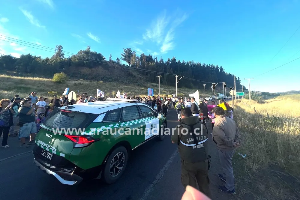 Vecinos de Los Sauces cortan camino defendiendo a La Nina