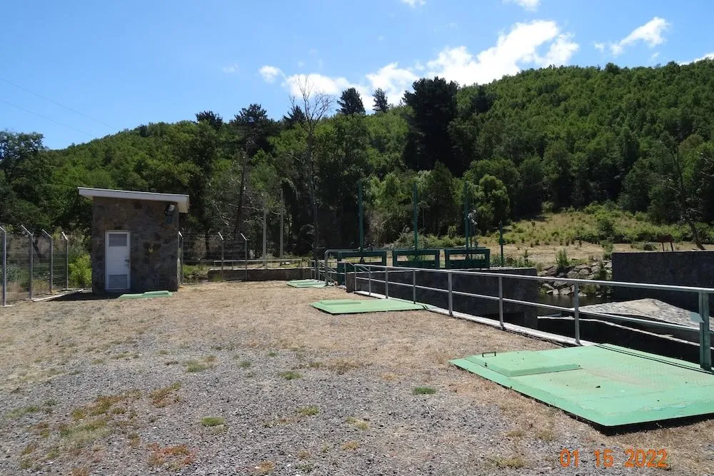 Central de pasada Hidroangol en rio Picoiquen - Angol
