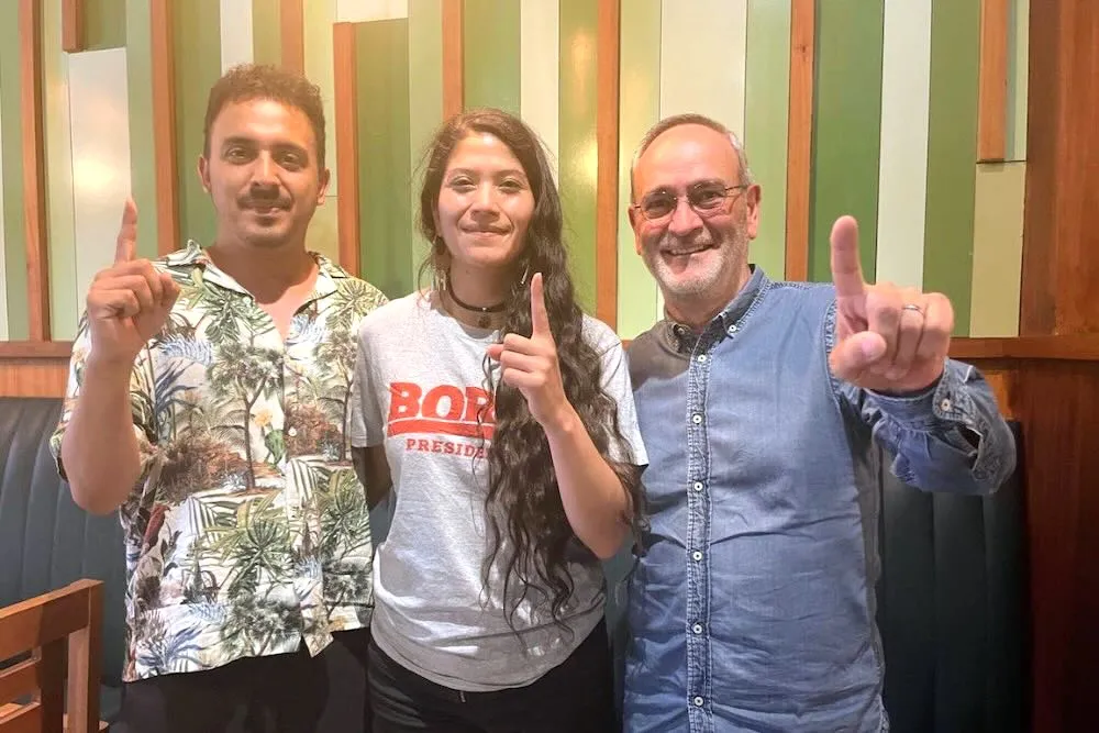 Diputada Ericka Nanco con Rene Saffirio en campana de Gabriel Boric