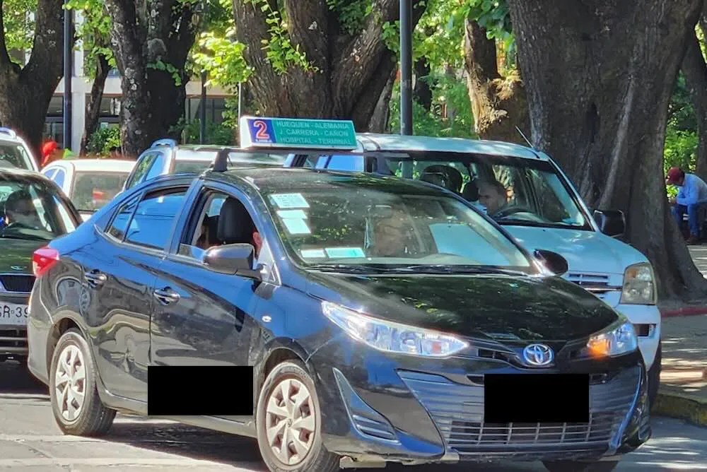 Taxi colectivo en Angol - foto referencial