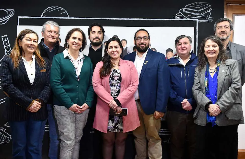 Ministro de Educacion y alcaldes