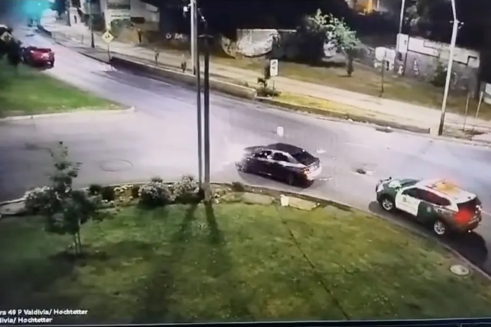 Robo en Lider de Prieto Norte - tiran miguelitos en distintas calles