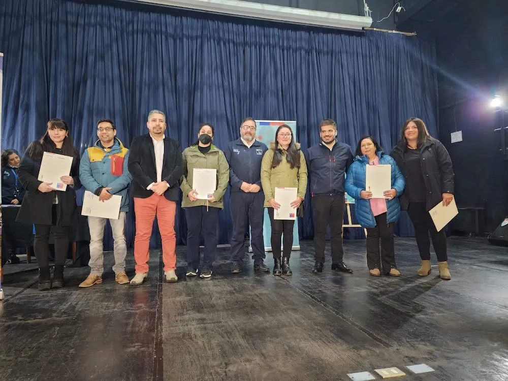 Comunidad recibe 56 subsidios