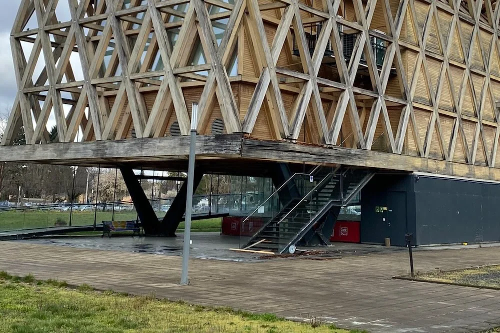 Pabellon Araucania destruido y sin mantencion