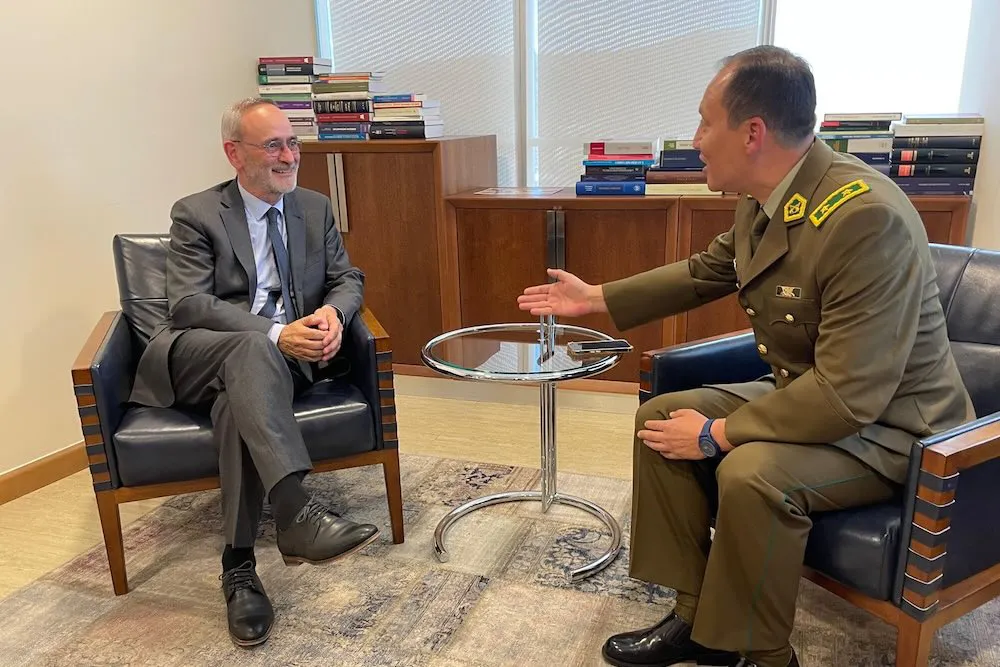 Gobernador electo Rene Saffirio se reunion con general de Carabineros